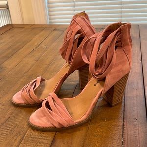 Lucky Brand | Pink Suede Heels